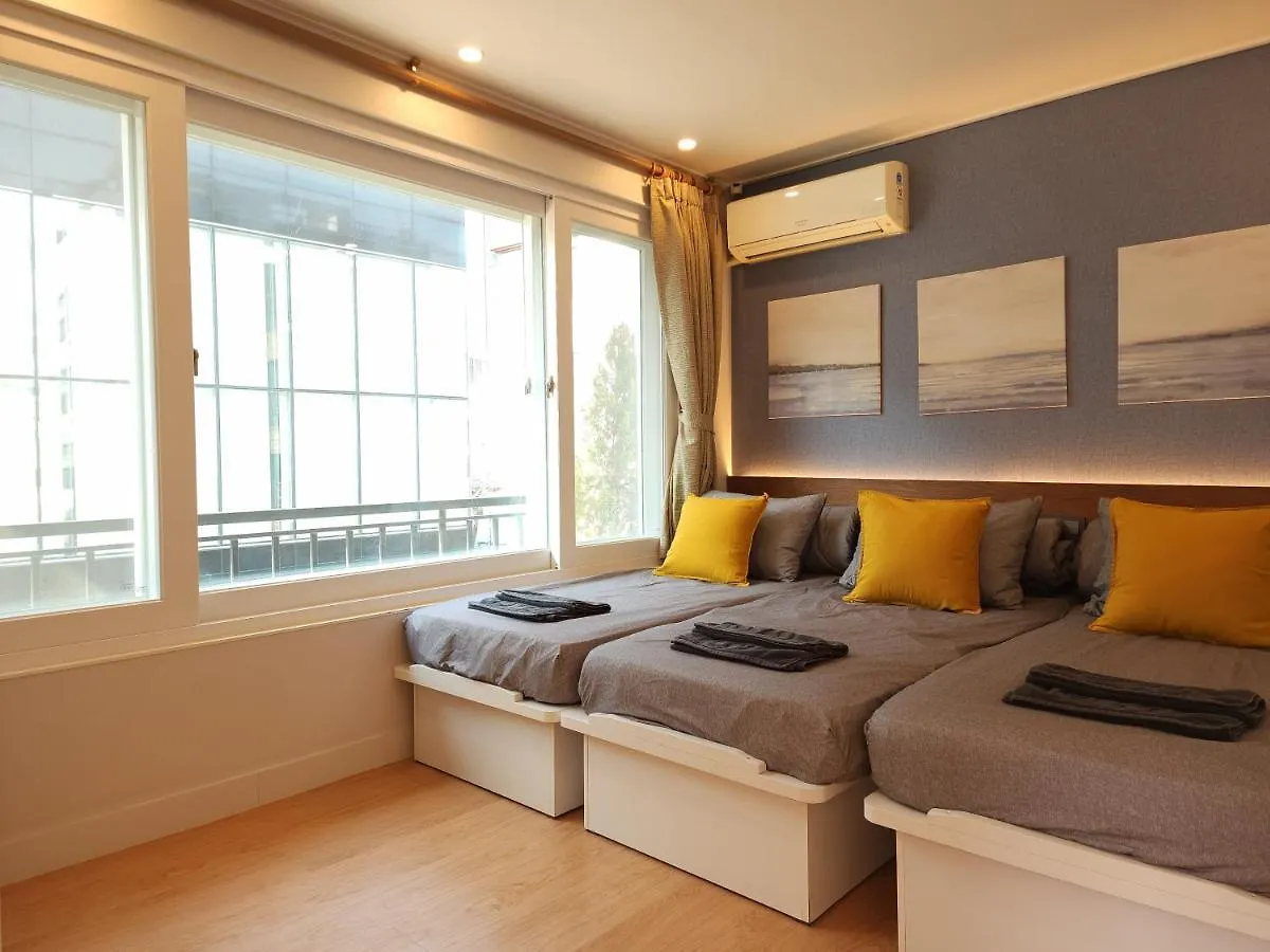 Hostel Oyo Myeongdong 5 Lodge Seoul