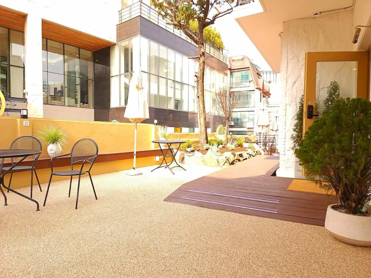 Oyo Myeongdong 5 Lodge Seoul