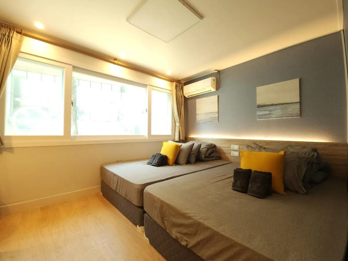 Oyo Myeongdong 5 Lodge Seoul Hostel