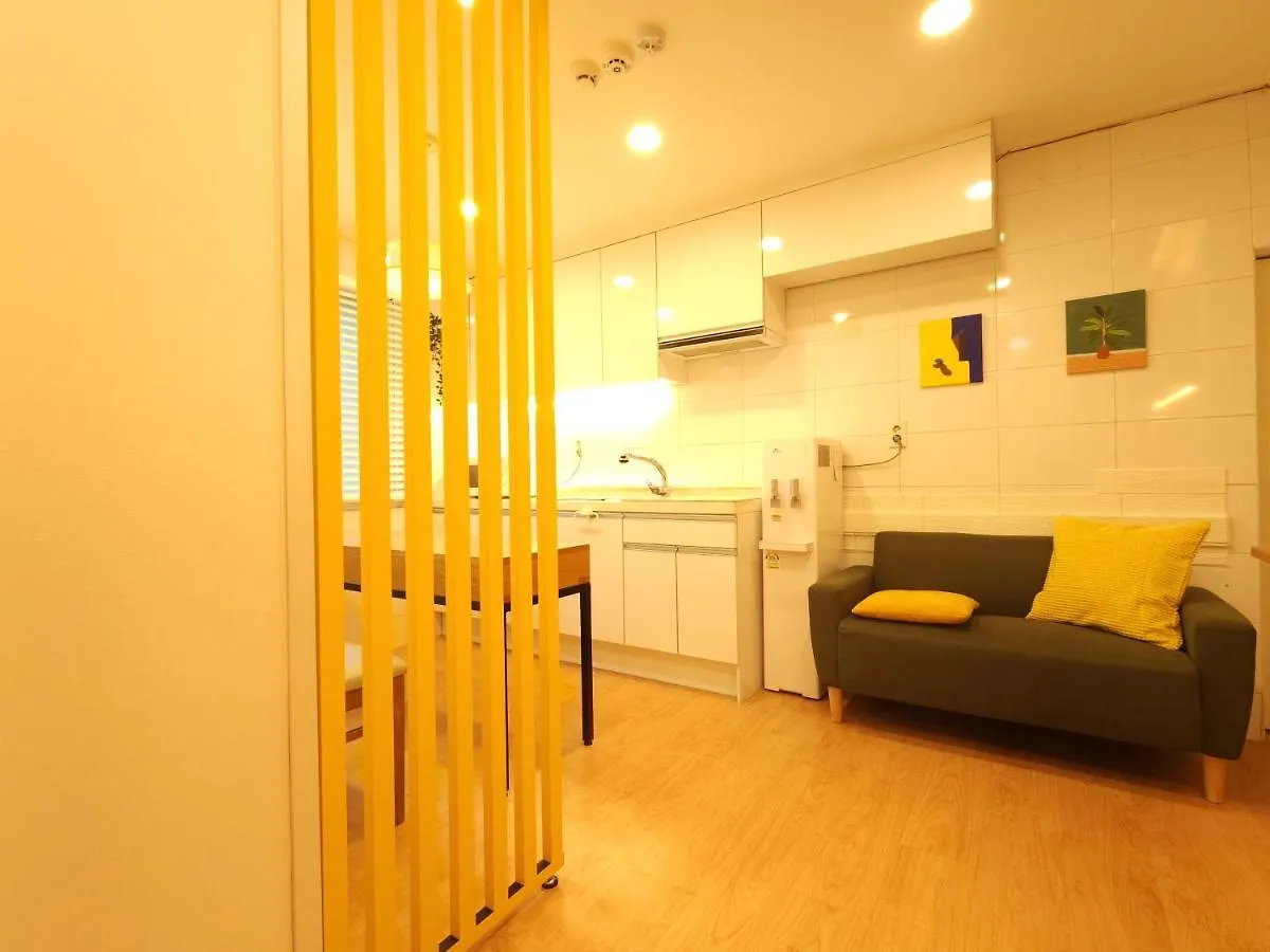 Oyo Myeongdong 5 Lodge Seoul Hostel