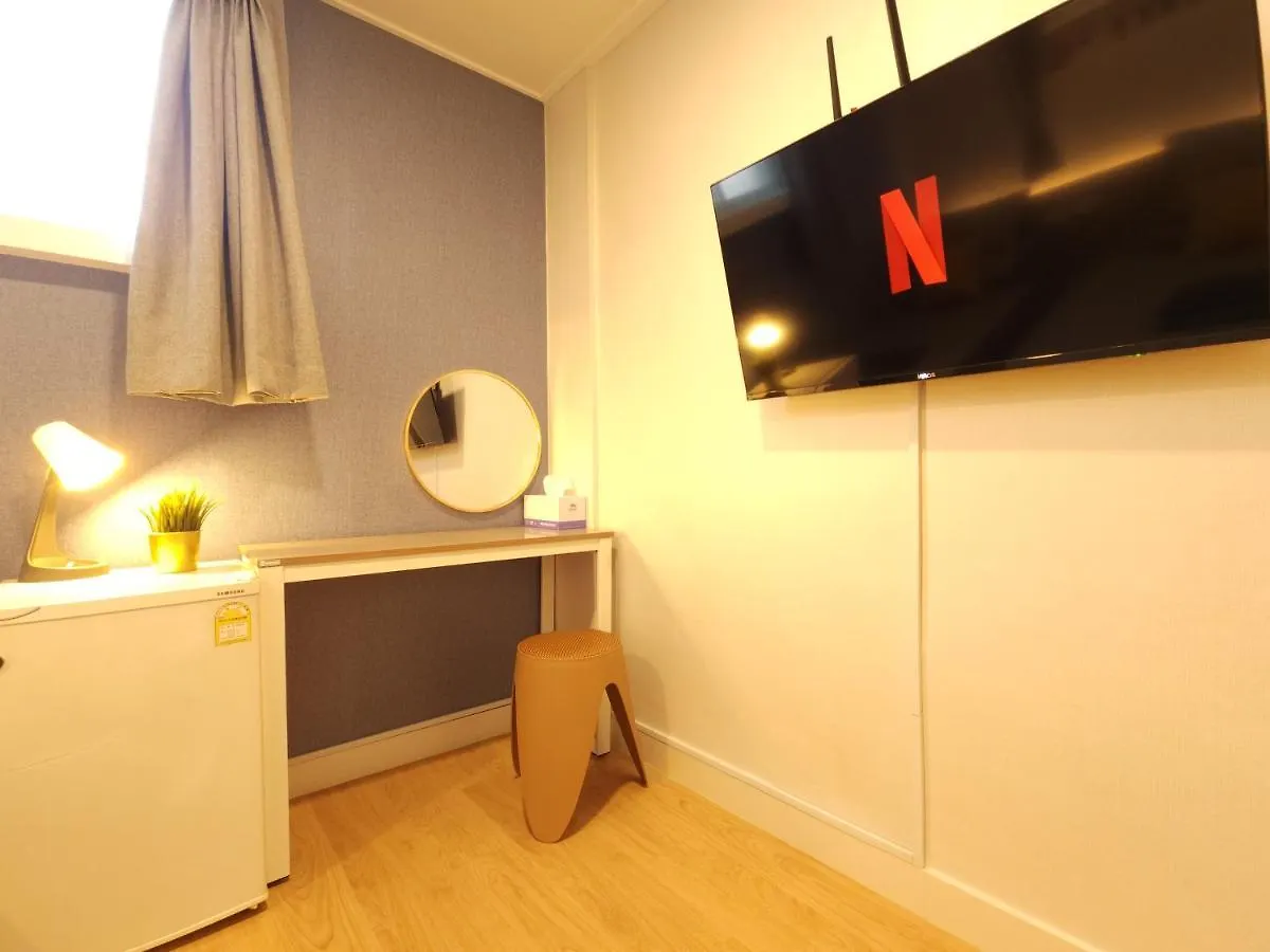 Hostel Oyo Myeongdong 5 Lodge Seoul